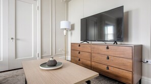 Studio | Living area