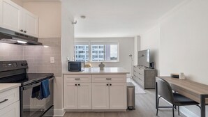 Studio | Bếp riêng | Dụng cụ pha cà phê/trà, tủ lạnh, lò vi sóng, lò nướng
