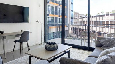 Landing Apartments near Tucson Convention Center