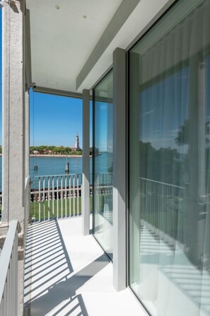 Property grounds - Ca' delle Contesse   Elegant 2BR apartment in Liberty villa   spectacular view! (VENEZIA)