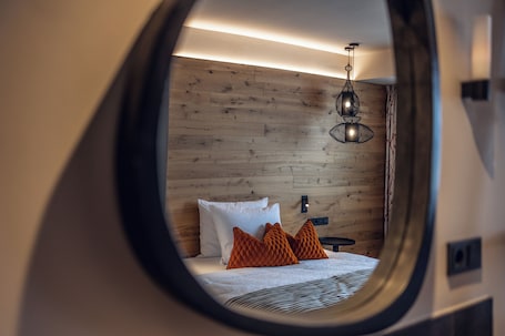 Decoración personalizada, muebles diferentes y escritorio