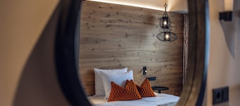 Loom Hotel