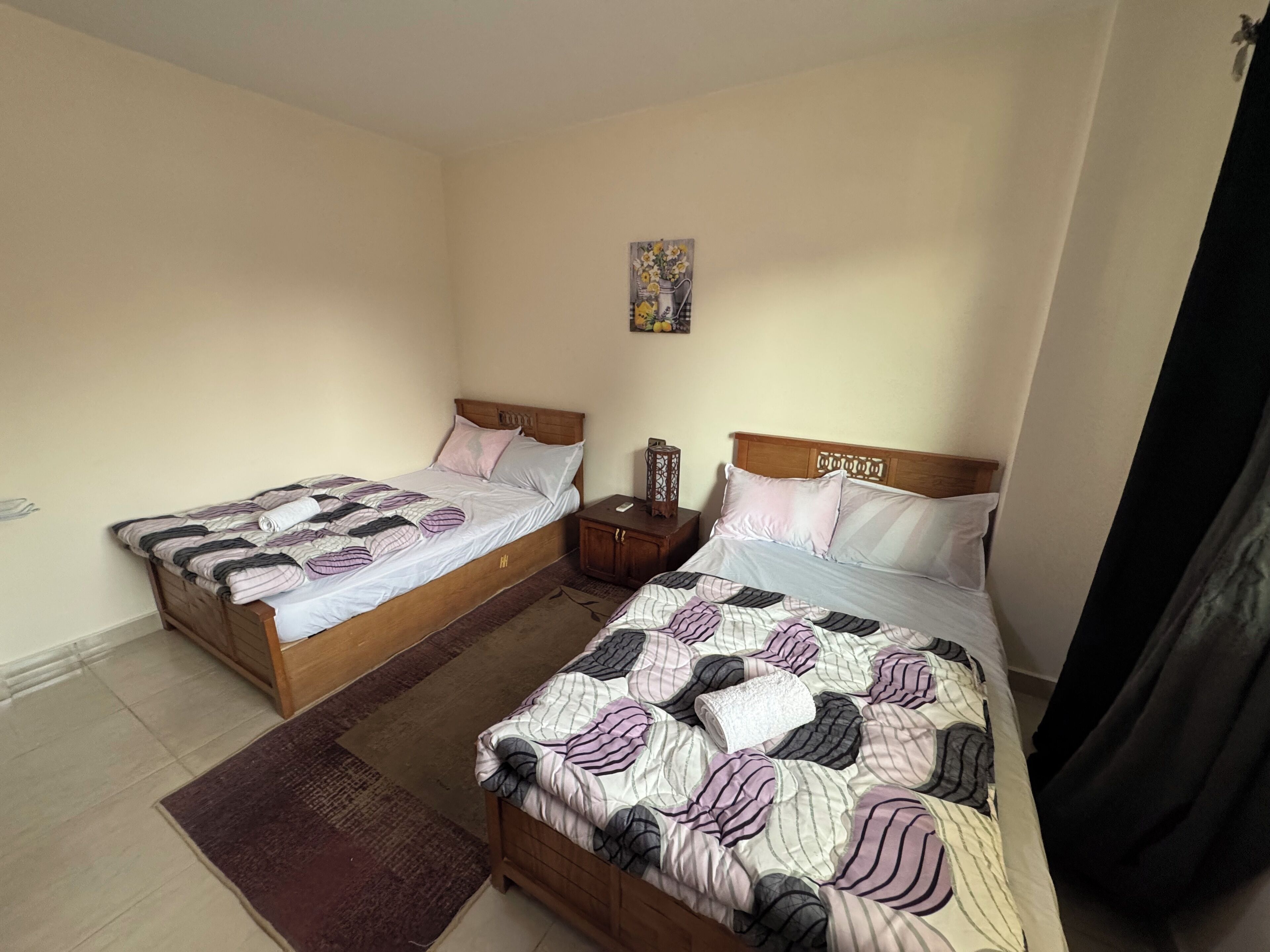 2 bedrooms, iron/ironing board, WiFi