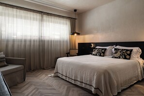 1 bedroom, premium bedding, Select Comfort beds, free minibar items