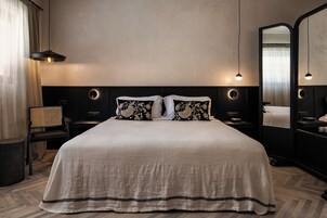 Suite Deluxe, vistas a la montaña | Ropa de cama de alta calidad y colchones Select Comfort