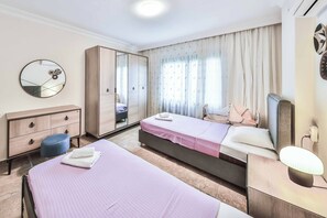 3 bedrooms, WiFi, bed sheets