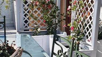 经典双人房, 阳台, 海景 | 露台