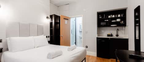 1 bedroom, free WiFi, bed sheets