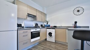 Comfort Apartment, 2 Bedrooms | Private kitchen - 2 Bed Flat with Parking Near Waterfront (Barry)