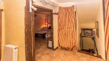 4 habitaciones, escritorio, cuna de viaje y wifi