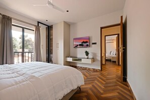 2 chambres, fer et planche à repasser, Wi-Fi, draps fournis