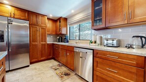 Fridge, microwave, oven, dishwasher