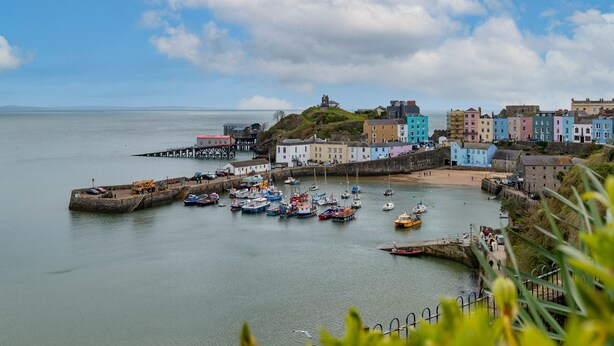 2 bedrooms - 10 Mansion House - Indoor Pool Sea Views Gym (Tenby)