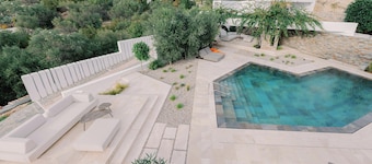 Elia Cove Luxury Villa II