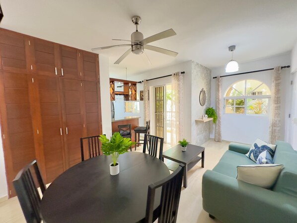 Interior - Centrally located, cozy and steps from the beach (Punta Cana)