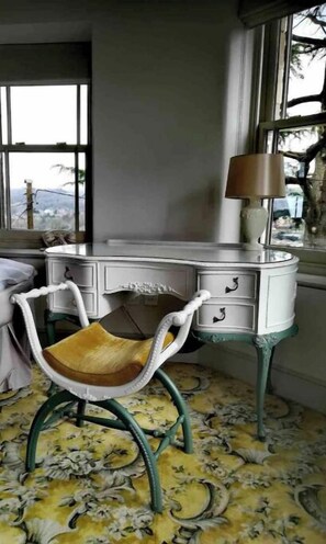 3 chambres, fer et planche Ă repasser, draps fournis