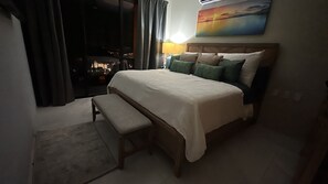 2 bedrooms, in-room safe, iron/ironing board, free WiFi