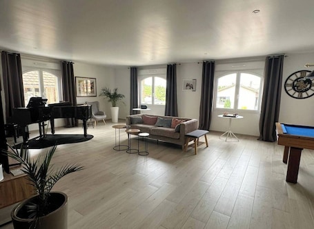 Games room. Chambre d'hôte Fluorite | Breakfast included 2 people