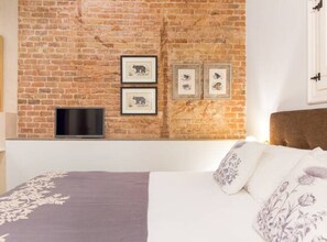 2 bedrooms, iron/ironing board, WiFi, bed sheets - ARAGÓN BATLLÓ - Apartment Next to Casa Batllo (Barcelona)