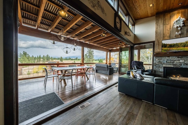 House, Multiple Beds, Hot Tub, Mountain View (Treehouse at Wilderness) | Living area | 55-inch flat-screen TV with digital channels, fireplace