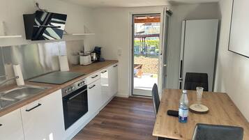 KylskÄp, mikrovÄgsugn, ugn och spishÀll