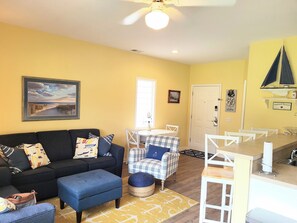 Smart TV, DVD player