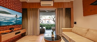 Charming 1-bedroom apartment in delightful Arpora with WiFi, AC, fitness room