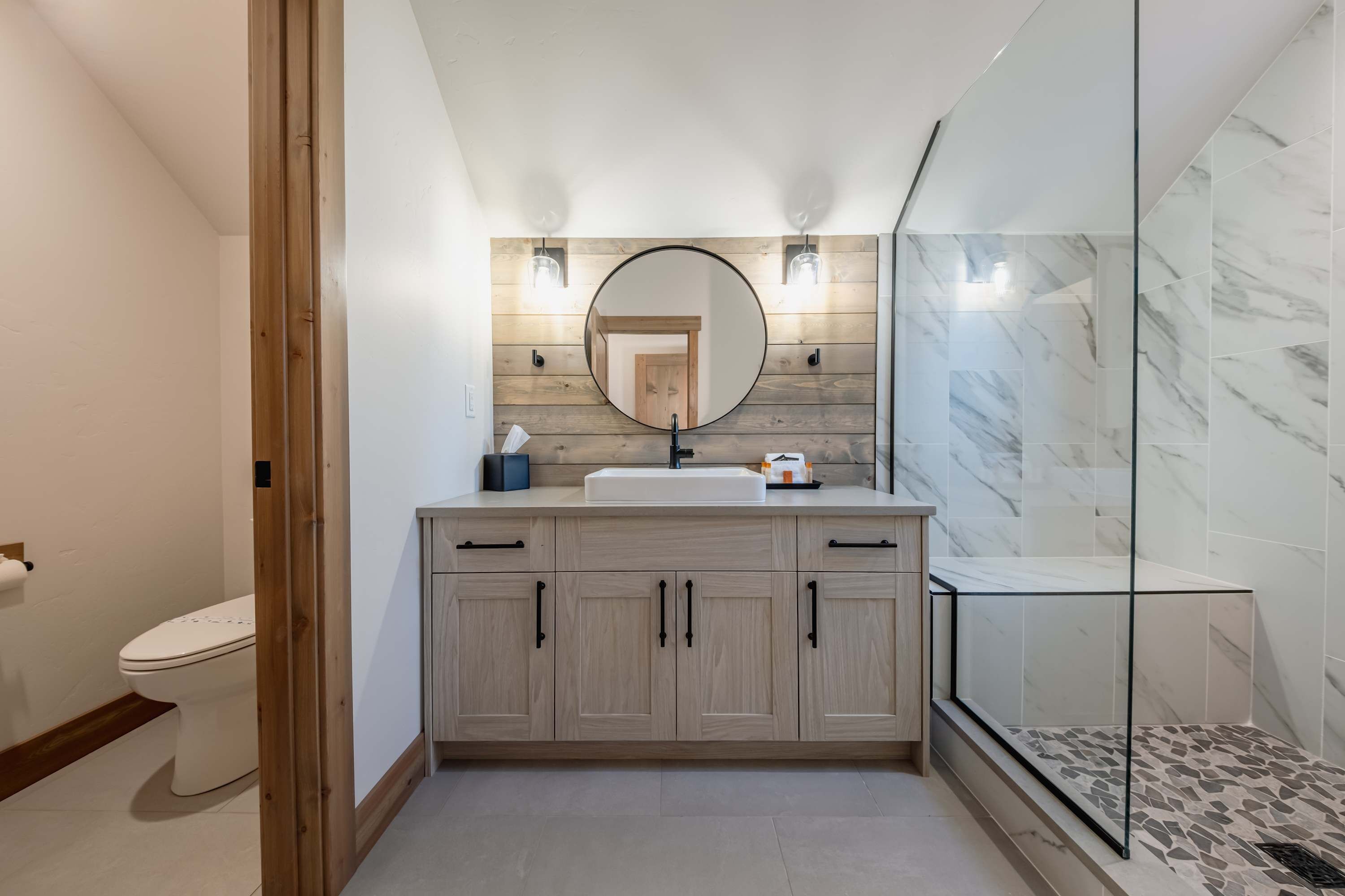 ハウス ベッド (複数台) スパ浴槽 マウンテンビュー (Wilderness Club Cabin) | バスルーム | タオル