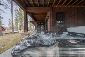 Chalet, Multiple Beds, Hot Tub, Mountain View (Wilderness Club Chalet) | Outdoor spa tub