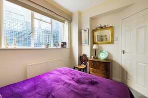 Apartment | 3 bedrooms, iron/ironing board, free WiFi, bed sheets