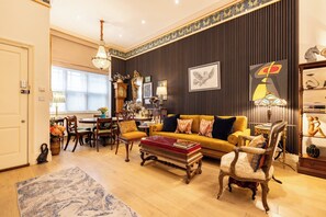 Apartment | Living area