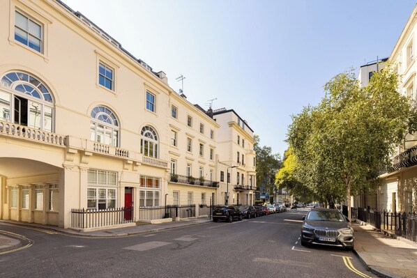 Apartment | Exterior - Large 3-bed 5-guest 1841 Duplex House Paddington (London)