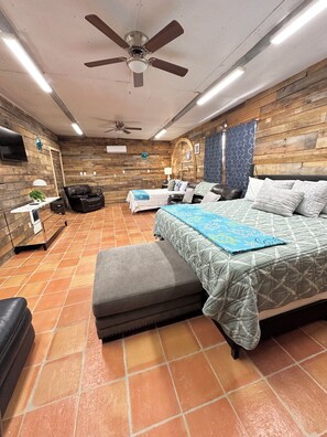 2 bedrooms, bed sheets