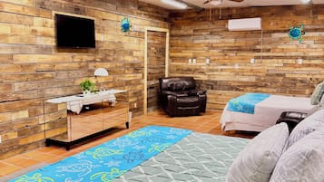 2 bedrooms, bed sheets