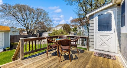 Charming Coastal Retreat with Ocean Views and Easy Access to Moody Beach