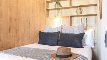 Deluxe studio | Een kluis op de kamer, individueel gedecoreerd, individueel gemeubileerd