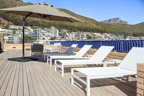 Sun deck - THREE43 on B - Fluent Serviced Apartments (Cape Town)