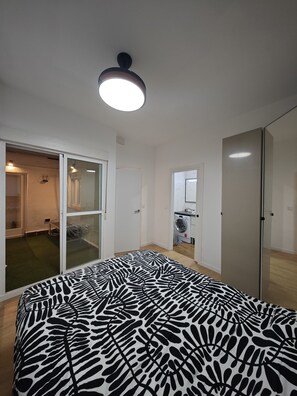 1 室のベッドルーム、アイロン / アイロン台、WiFi、ベッドシーツ