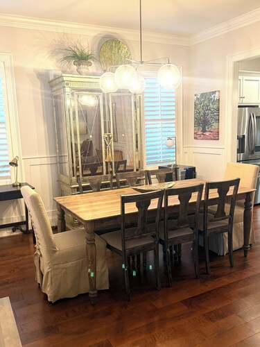 3-Bed, 3.5-Bath Home Just 4.8 Miles from Golf Course in a Stunning Neighborhood!