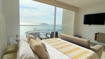 1 bedroom, individually decorated, individually furnished