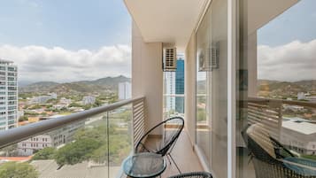 Deluxe Apartment | Property grounds