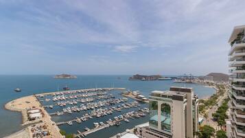 Marina/club náutico