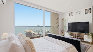 1 bedroom, individually decorated, individually furnished