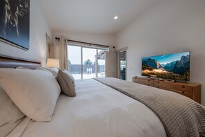 獨棟房屋, 多張床, 熱水浴缸, 山景 (Wilderness Club Golfer's Cottage) | 2 間臥室、獨特裝潢、布置獨特、床單