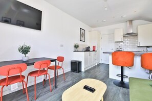 Dining - 3 Bed Duplex in Central Pontcanna (Cardiff)