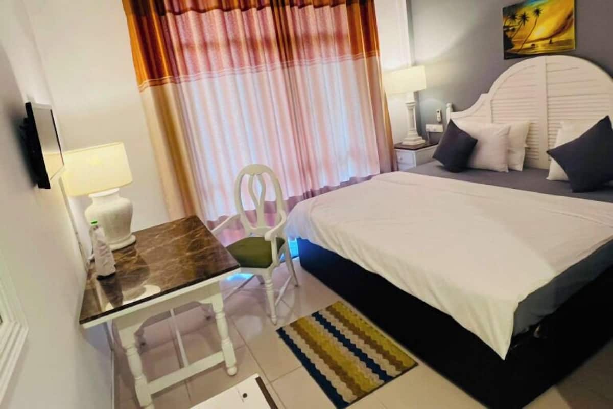 Deluxe-Doppelzimmer | Schreibtisch