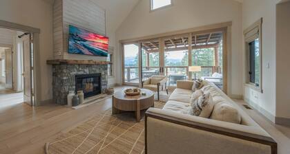 Wilderness Club Haven for 12!