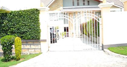 Enjoy Your Stay at Astorian Panda Villas five minutes from Naivasha Town -Kenya