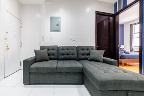 Living area - Discover the Comfort of Columbia University Area-1 (New York)