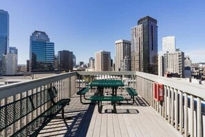 Outdoor dining - Convention Cntr 1BD 1BA Pike Pl (Seattle)